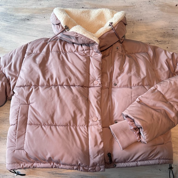 Puffer Jacket - Picture 2 of 3